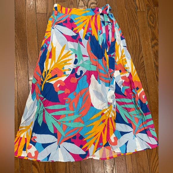 J. Crew Dresses & Skirts - J. Crew Colorful Leaf Print A-Line Skirt